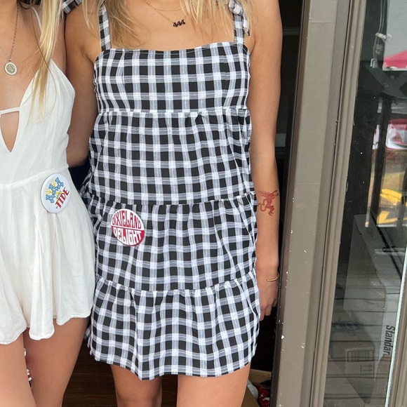 Selling princess polly gingham mini dress with super cute tie straps! - Picture 4 of 4